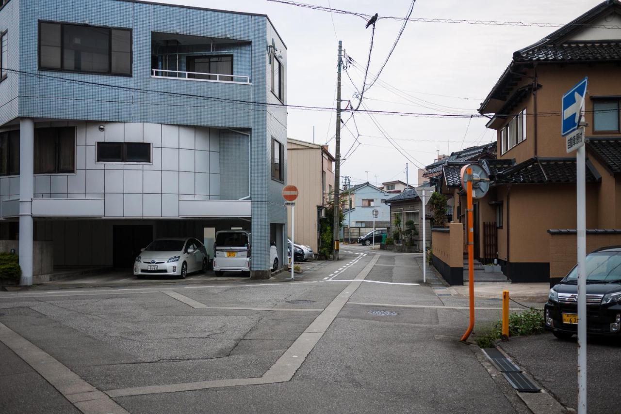 Kimachi-Tei（きまち亭） Villa Toyama Station Buitenkant foto